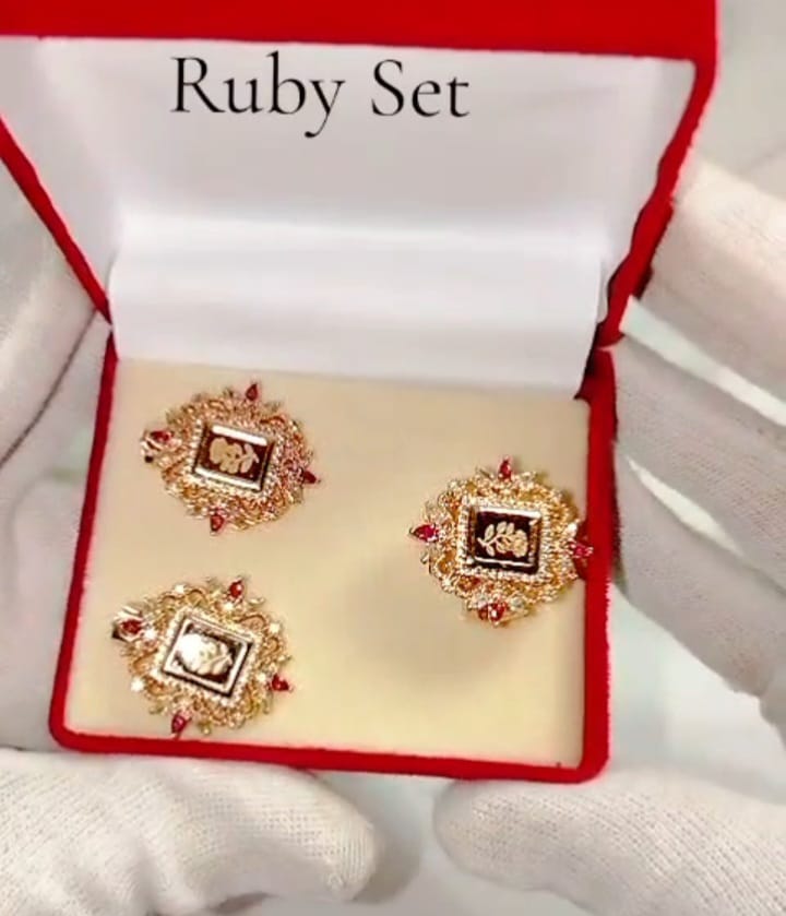 Royal Emblem Jewelry Set